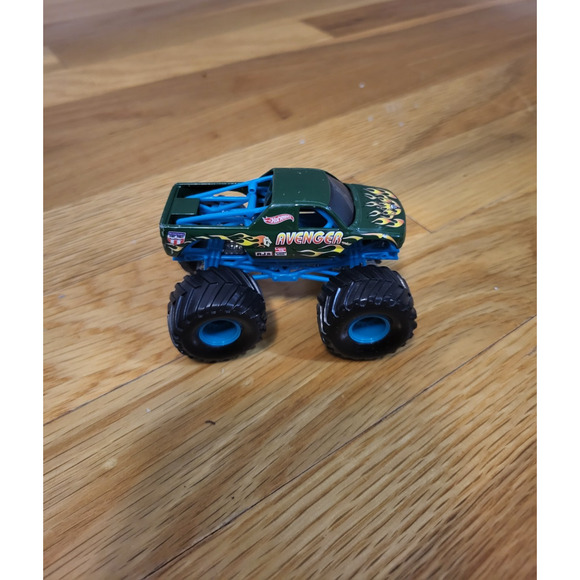 Hot Wheels Monster Jam Avenger Monster Truck Green Blue Chassis Flames Loose - Picture 4 of 9